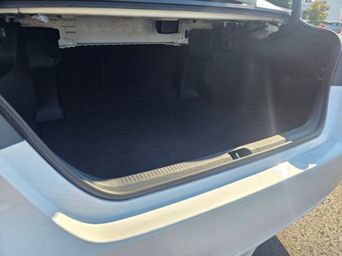Used 2021 Toyota Camry SE image 16
