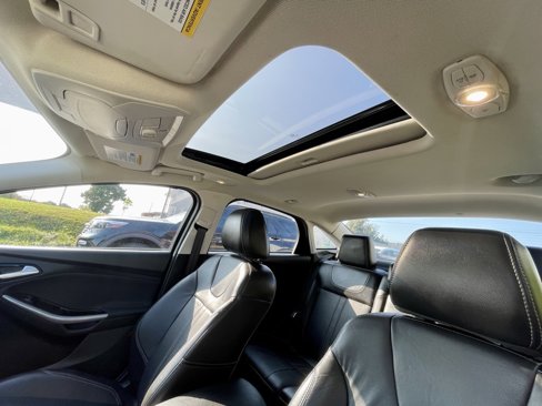 Used 2014 Ford Focus Titanium image 24