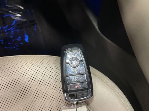 Used 2021 Lincoln Aviator Reserve image 31