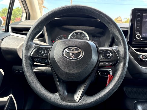 Used 2022 Toyota Corolla LE image 12