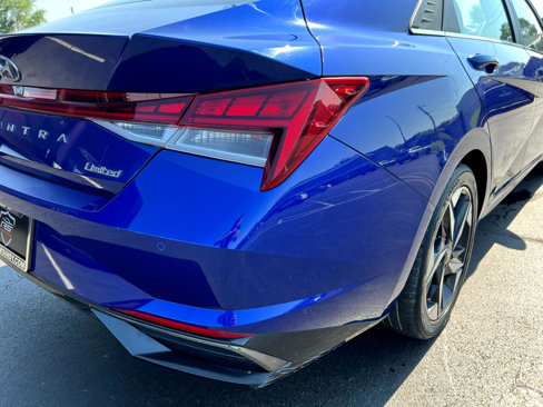 Used 2021 Hyundai Elantra Limited image 22