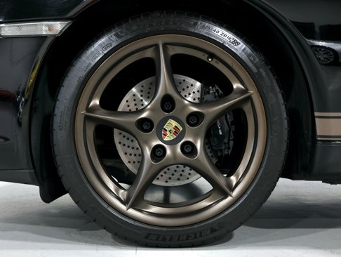 Used 2003 Porsche 911 Cabriolet image 37