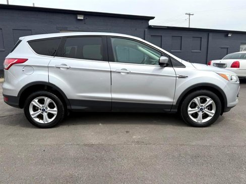 Used 2016 Ford Escape SE image 5