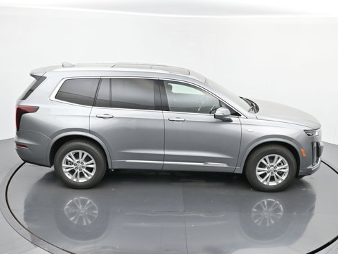 New 2025 Cadillac XT6 Luxury image 28