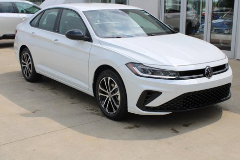 New 2025 Volkswagen Jetta Sport image 1