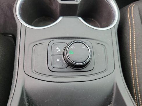Used 2021 GMC Terrain SLE image 27