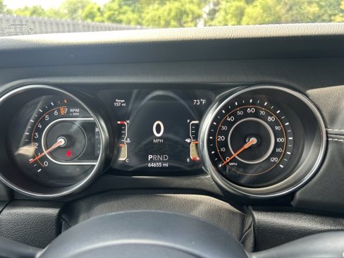 Used 2020 Jeep Wrangler Unlimited Sahara image 11