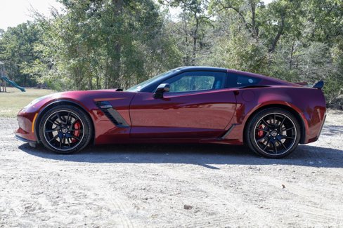 Used 2016 Chevrolet Corvette Z06 w/ 3LZ Preferred Equipment Group image 3