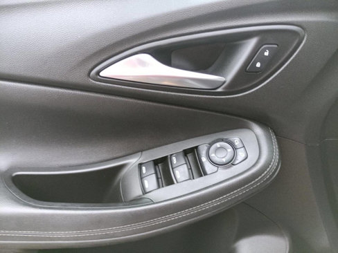 Used 2020 Buick Encore GX Preferred w/ Sport Touring Package image 17