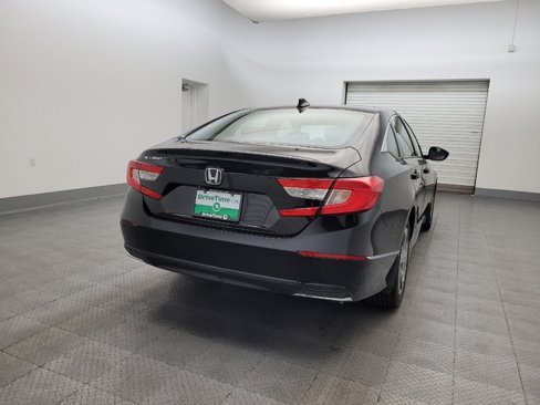 Used 2018 Honda Accord EX image 7