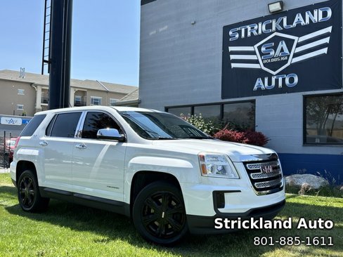 Used 2017 GMC Terrain SLE image 1
