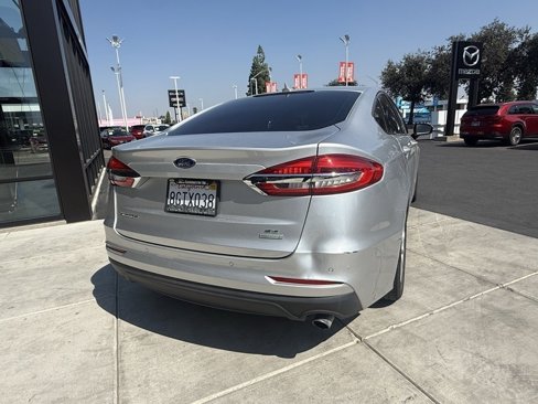 Used 2019 Ford Fusion SE image 8