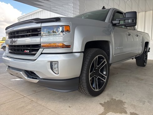 Used 2018 Chevrolet Silverado 1500 LT w/ LPO, Black Pack image 37