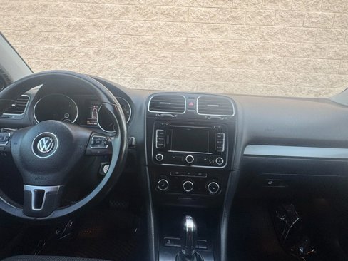Used 2012 Volkswagen Golf TDI image 19