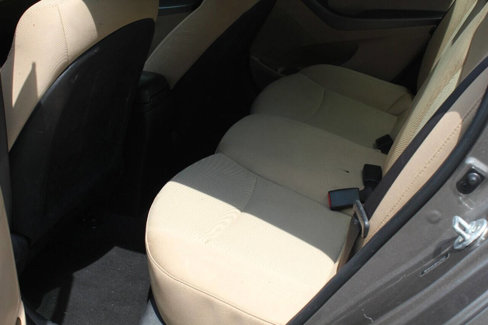 Used 2013 Hyundai Elantra GLS w/ Preferred Pkg image 12