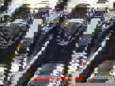Used 2024 Ford Edge SEL image 7