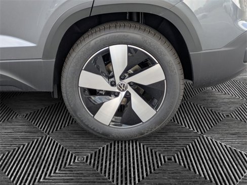 New 2025 Volkswagen Taos S image 9
