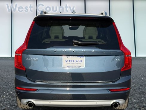 Used 2018 Volvo XC90 T5 Momentum image 6