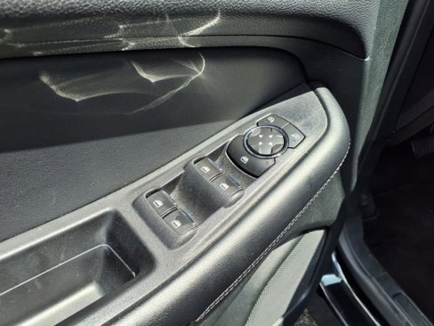 Used 2022 Ford Edge SEL image 7