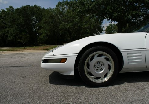 Used 1991 Chevrolet Corvette Convertible image 18