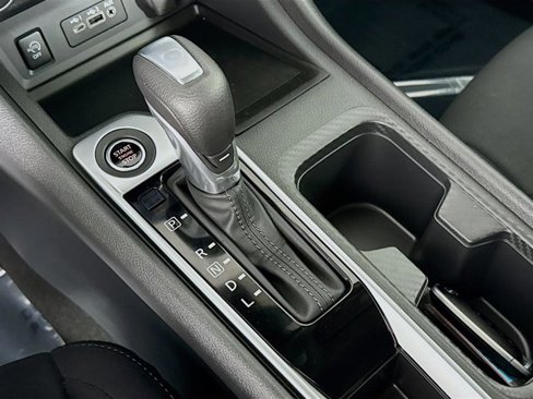 Certified 2025 Nissan Sentra SV image 18