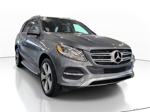 Used 2019 Mercedes-Benz GLE 400 4MATIC image 4