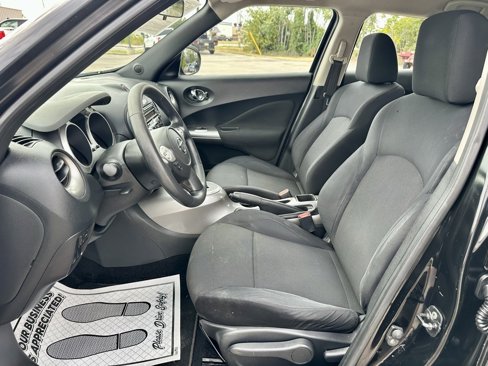 Used 2013 Nissan Juke S image 9