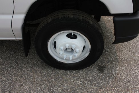 Used 2010 Ford E-350 and Econoline 350 Super Duty image 40