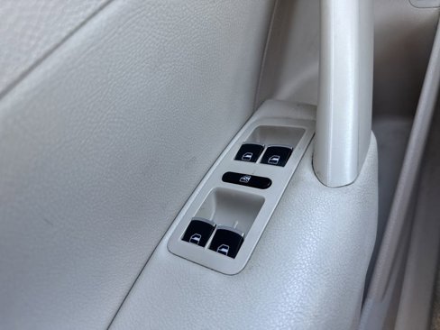 Used 2012 Volkswagen Passat TDI SE image 24
