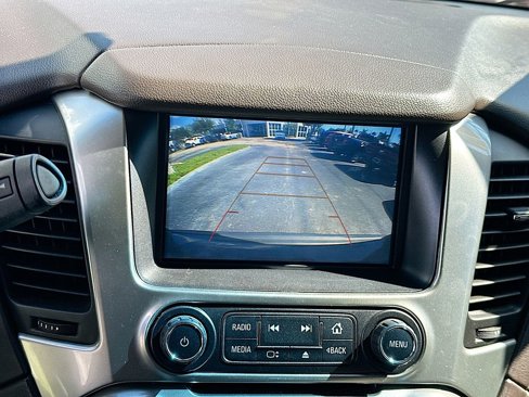 Used 2019 Chevrolet Tahoe LT image 13