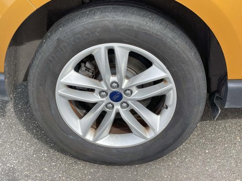 Used 2016 Ford Edge SEL w/ Equipment Group 201A image 9