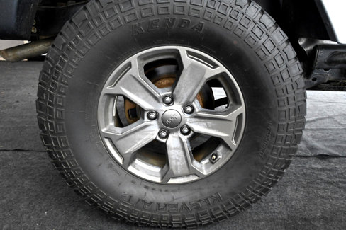 Used 2018 Jeep Wrangler Unlimited Sport image 42