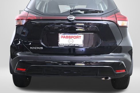 Certified 2024 Nissan Kicks S image 10