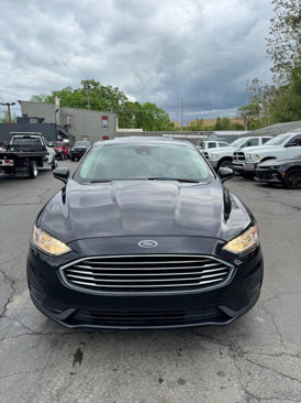 Used 2020 Ford Fusion SE image 3