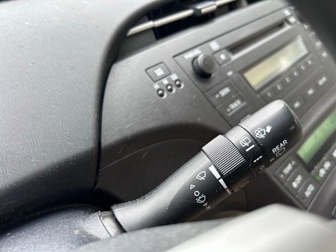 Used 2011 Toyota Prius Two image 18
