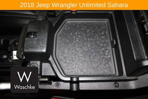 Used 2018 Jeep Wrangler Unlimited Sahara image 35