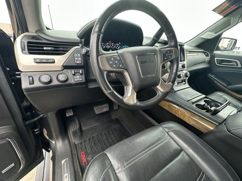 Used 2017 GMC Yukon XL Denali w/ Open Road Package image 10