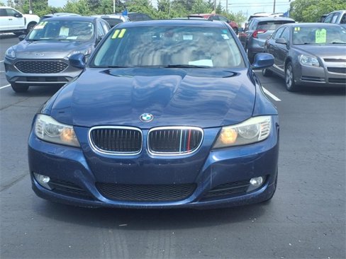 Used 2011 BMW 328i xDrive Sedan image 2