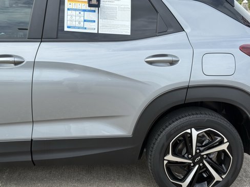 Used 2023 Chevrolet TrailBlazer RS image 22