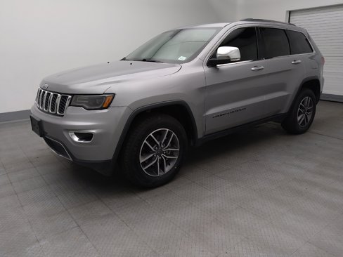 Used 2019 Jeep Grand Cherokee Limited w/ Luxury Group II image 2