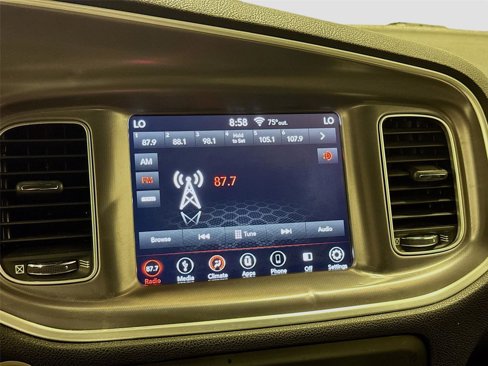 Used 2019 Dodge Charger SXT image 14