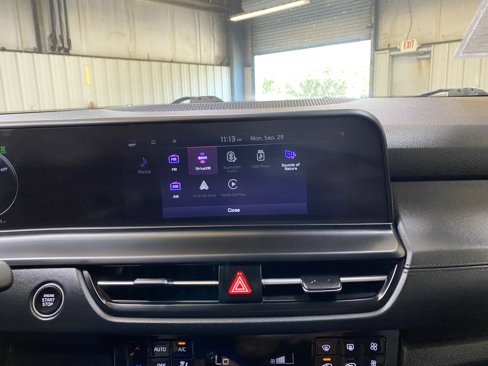 Used 2024 Kia Seltos SX w/ SX Sunroof Package image 42