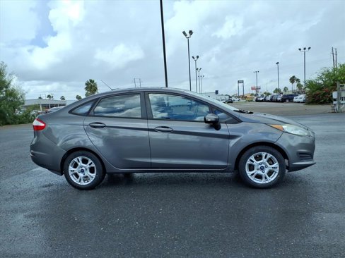 Used 2014 Ford Fiesta SE image 9