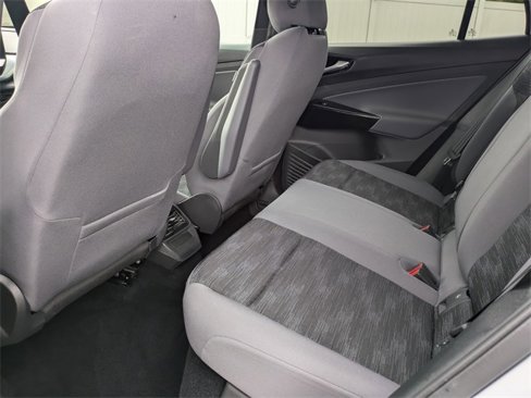 Used 2022 Volkswagen ID.4 Pro image 5