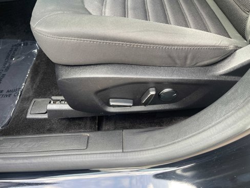 Used 2017 Ford Fusion SE image 16