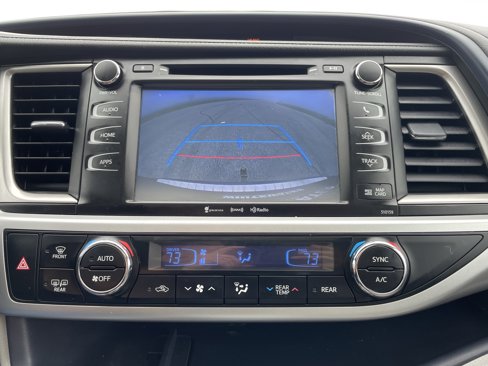 Used 2016 Toyota Highlander XLE image 8