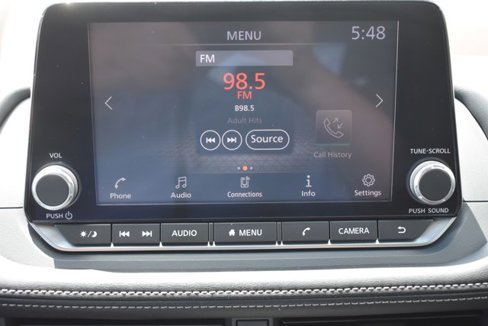 Used 2021 Nissan Rogue S image 22