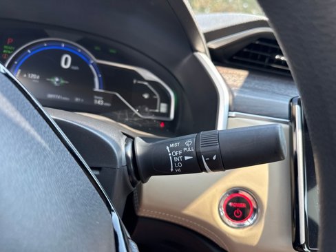 Used 2018 Honda Clarity Plug-In Hybrid image 24
