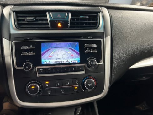 Used 2018 Nissan Altima 2.5 S image 16
