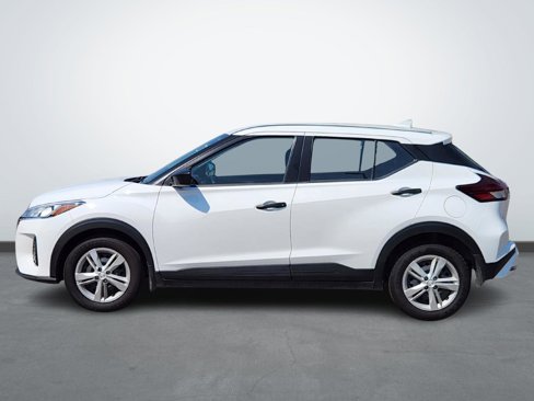 Used 2024 Nissan Kicks S image 2